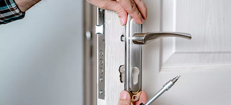 Front Door Knob Repair in Mountain View, CA