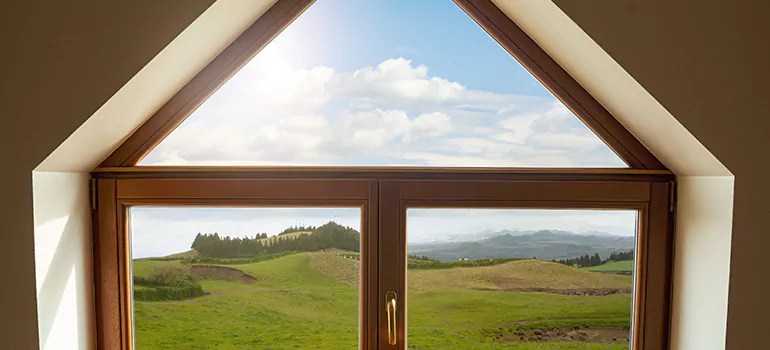 Trapezoid Window Maintenance in Mountain View, CA